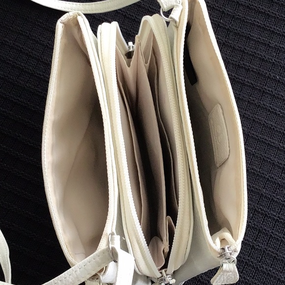 Giani Bernini Cream Women's Bag - Picture 6 of 15